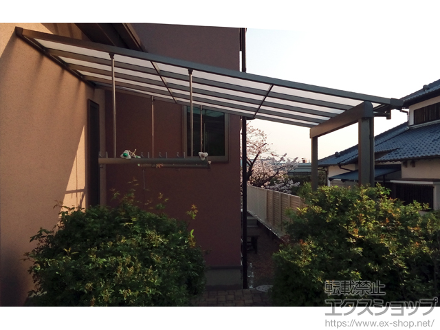 大阪府吹田市ののテラス屋根 スピーネ F型 テラスタイプ 単体 積雪〜20cm対応 施工例