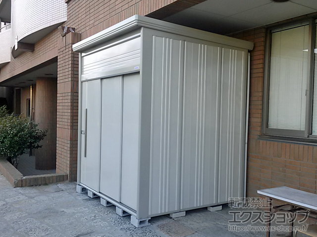 東京都杉並区のの物置・屋外倉庫 Mr.トールマンダンディ 一般型 2348×1922×2570 JN-2319-W 施工例