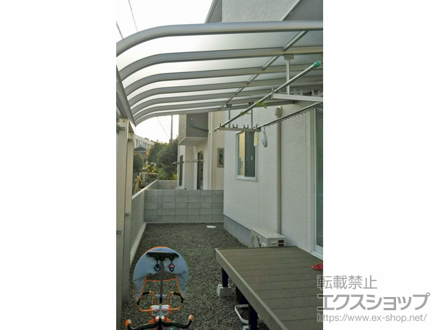 徳島県小松島市のの門扉、テラス屋根、ウッドデッキ ヴェクターテラス R型 テラスタイプ 単体 積雪〜20cm対応 施工例