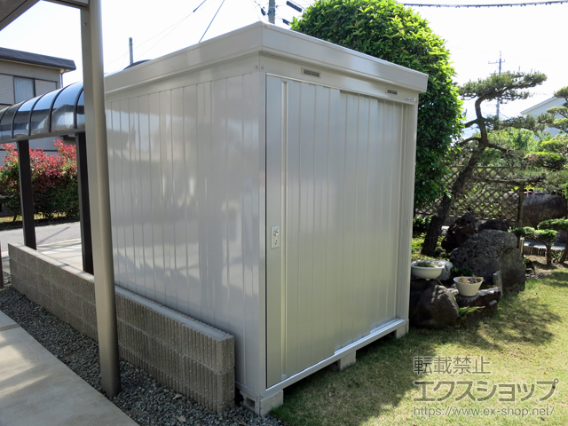 三重県三重郡菰野町のの物置・屋外倉庫 ネクスタ 一般型 1790×1790×2020 NXN-32S-FS 施工例