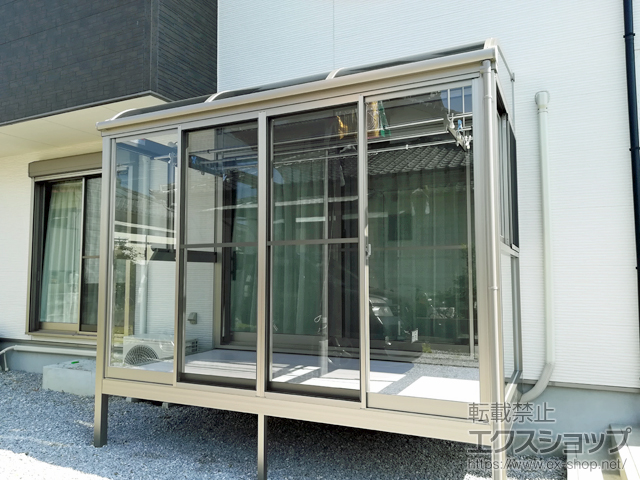 宮崎県宮崎市ののテラス囲い・サンルーム サニージュ R型 床納まり ランマ無 積雪〜20cm対応 施工例