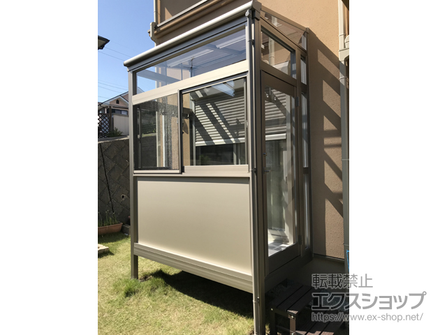 奈良県奈良市ののテラス囲い・サンルーム サニージュ F型 床納まり ランマ付 積雪〜20cm対応 施工例