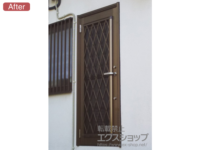 埼玉県比企郡ときがわ町のLIXIL リクシル（トステム）の玄関ドア リシェント勝手口ドア PG仕様 ランマ無L C型 施工例