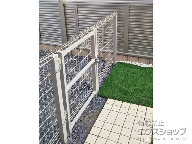 埼玉県行田市のの門扉 メッシュフェンスG10 門扉 片開き 柱使用 施工例