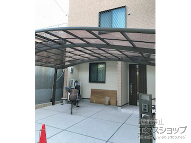 大阪府大阪市ののカーポート ネスカR (ラウンドスタイル) ワイド 積雪〜20cm対応 施工例