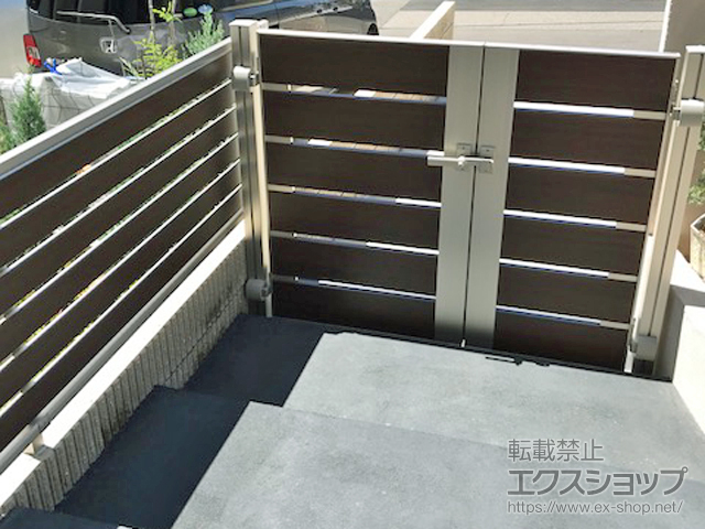 愛知県丹羽郡扶桑町ののフェンス・柵 ルシアスフェンスF04型 横半目隠し 複合カラー 自由柱施工 施工例