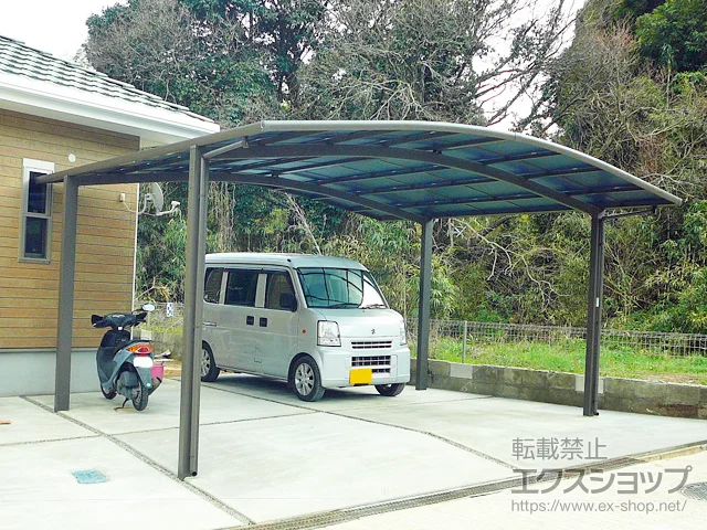 熊本県熊本市のLIXIL(リクシル)のカーポート ネスカR (ラウンドスタイル) ワイド 積雪～20cm対応 施工例