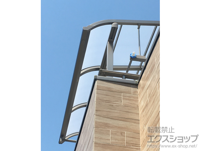東京都練馬区ののバルコニー・ベランダ屋根 スピーネ R型 屋根タイプ 単体 積雪〜20cm対応 施工例