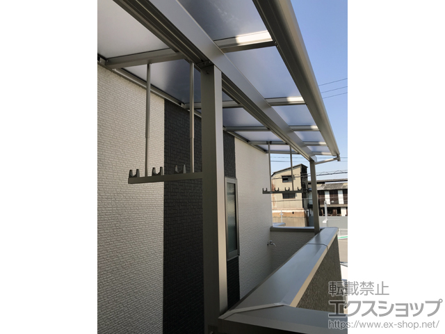 大阪府東大阪市ののバルコニー・ベランダ屋根 ヴェクターテラス F型 屋根タイプ 単体 積雪〜20cm対応 施工例