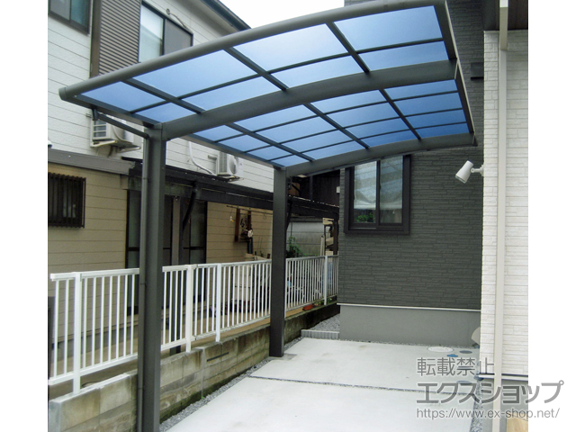 東京都東大和市ののカーポート ネスカR (ラウンドスタイル) 積雪〜20cm対応 施工例