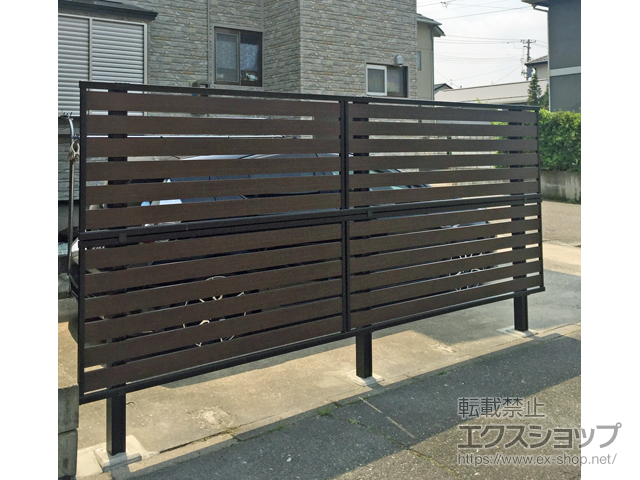 新潟県新潟市ののフェンス・柵 モクアルフェンス 横板タイプ 2段支柱 自立建て用（パネル2段） 施工例