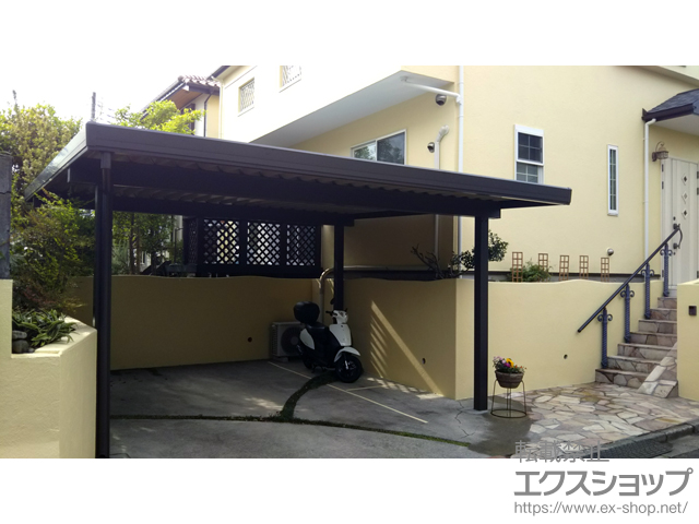 東京都町田市のLIXIL リクシル（トステム）のカーポート テリオスポートIII 900 2台用 角柱4本 積雪〜30cm対応 施工例
