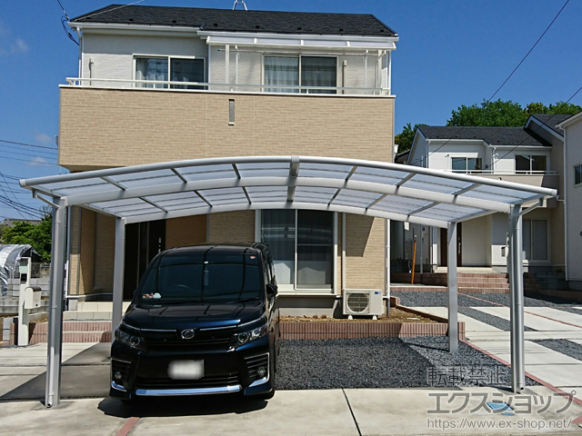 茨城県下妻市ののカーポート ネスカR (ラウンドスタイル) ワイド 積雪〜20cm対応 施工例