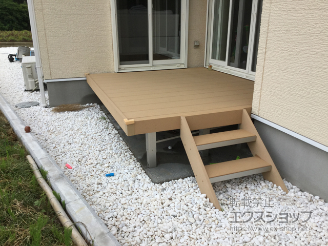 千葉県山武郡芝山町ののウッドデッキ リウッドデッキ 200＋リウッドステップ5型Sタイプ（1段）×1セット 施工例