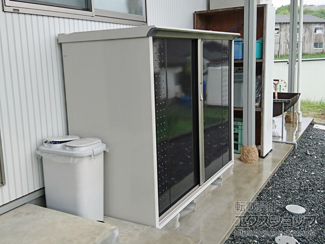 佐賀県嬉野市のの物置・屋外倉庫 グランプレステージジャンプ 1695×750×1400 GP-177C-F-CK 施工例