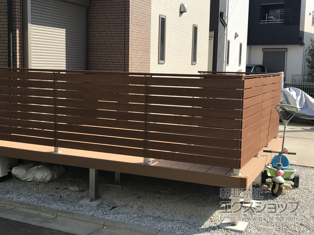 埼玉県所沢市のウッドデッキ施工例 リウッドデッキ 200 ルシアスデッキフェンスa01型 横板格子タイプ 48381043 1