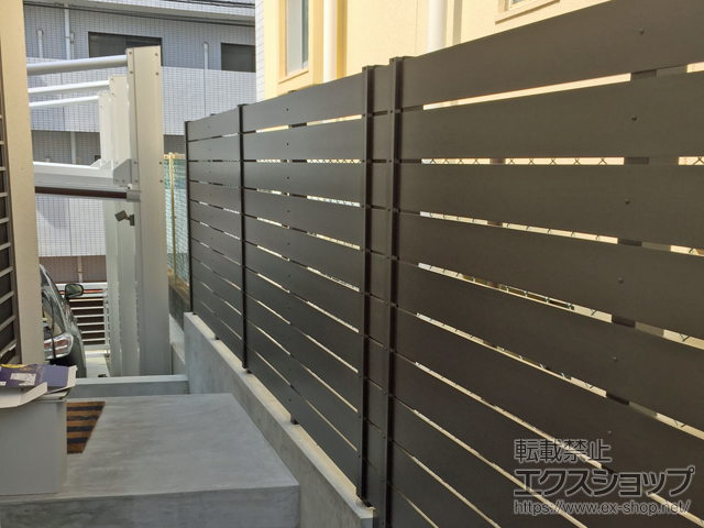 福岡県福岡市ののフェンス・柵 アーバンフェンス 10段横張り 隙間10mm 施工例