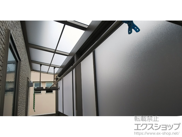 神奈川県小田原市ののバルコニー・ベランダ屋根 スピーネ F型 屋根タイプ 単体 積雪〜20cm対応 施工例