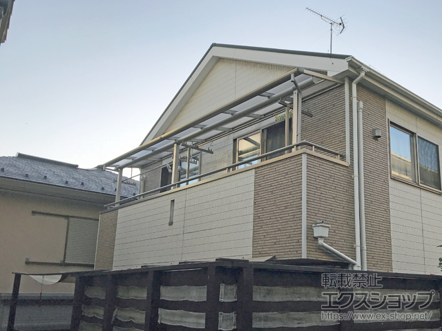 埼玉県さいたま市ののバルコニー・ベランダ屋根 プレシオステラス F型 屋根タイプ 連棟 積雪〜20cm対応 施工例