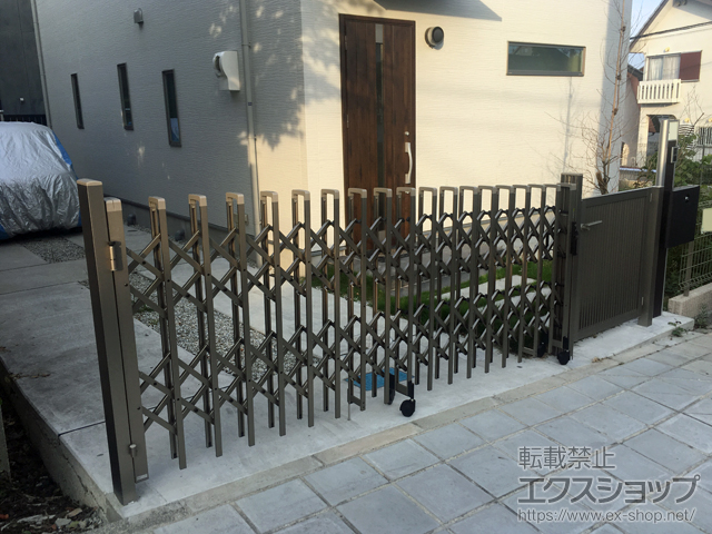 奈良県生駒郡斑鳩町ののカーゲート トリップゲート 傾斜地専用型 ノンレール 片開き　33S 施工例