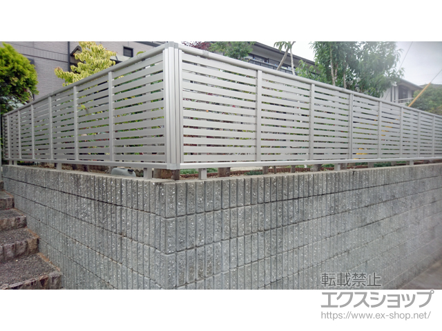 福岡県糸島市ののフェンス・柵 シンプレオフェンス3型 横太格子 自由柱施工 施工例