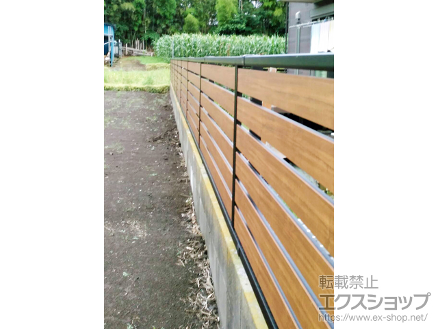 埼玉県北足立郡伊奈町ののフェンス・柵 モクアルフェンス 横板タイプ 自由柱施工 施工例