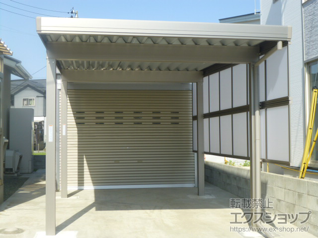 秋田県能代市のLIXIL リクシル（トステム）のカーポート テリオスポートIII 3000 角柱4本柱 積雪〜100cm対応 施工例