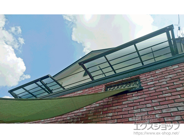 神奈川県横浜市ののバルコニー・ベランダ屋根 ヴェクターテラス F型 ルーフタイプ 単体積雪〜20cm対応 施工例