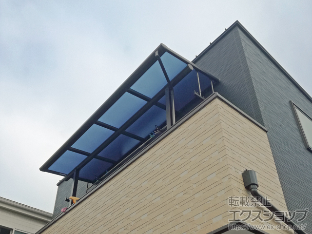 埼玉県所沢市ののバルコニー・ベランダ屋根 プレシオステラス F型 屋根タイプ 単体 積雪〜20cm対応 施工例
