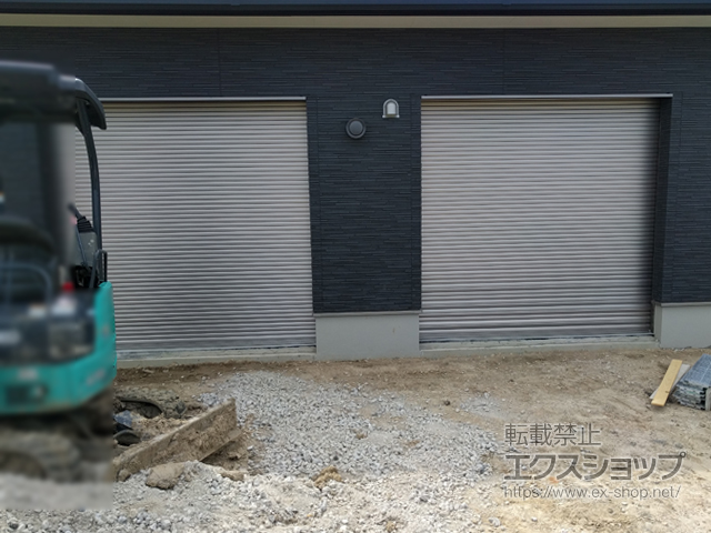 愛知県大府市のLIXIL リクシル（トステム）のガレージシャッター ガレージシャッタークワトロ 電動式 内部付タイプ 施工例