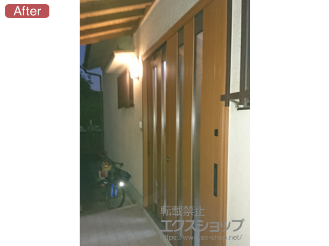 大分県大分市のLIXIL リクシル（トステム）の玄関ドア リシェント玄関引戸 PG仕様 2枚建戸 ランマ無 17型(2列スリット) 施工例