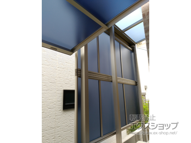 大阪府和泉市ののテラス屋根 プレシオステラス F型 テラスタイプ 単体 積雪〜20cm対応＋プレシオステラス 前面パネル(柱標準タイプ) 施工例