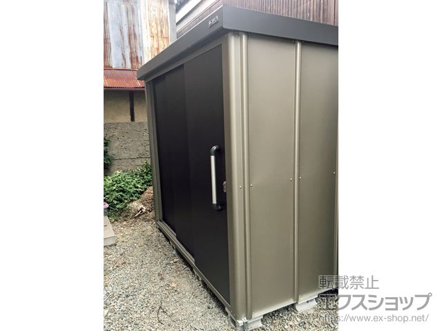 奈良県橿原市のの物置・屋外倉庫 エスケーエイト SK8-100 一般型 2200×1600×1940 SK8-100-GK 施工例