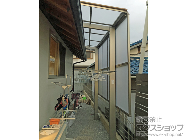 兵庫県加古川市ののテラス屋根 フーゴF 独立テラスタイプ 単体 木調色 積雪〜20cm対応 施工例