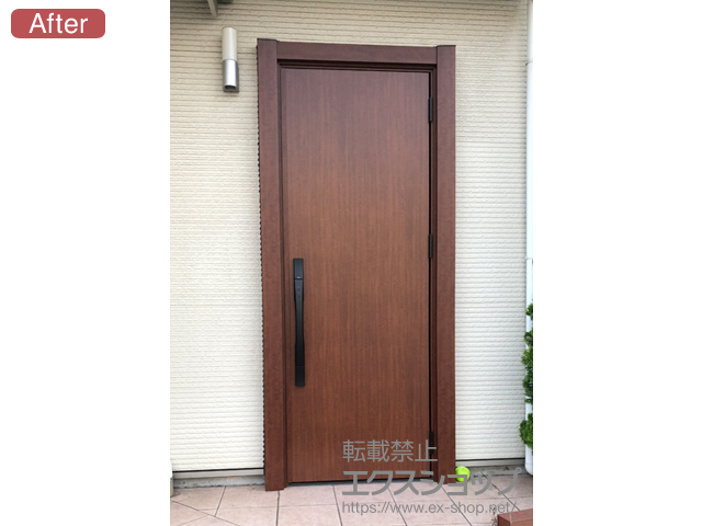 千葉県千葉市のLIXIL リクシル（トステム）の玄関ドア リシェント玄関ドア3 断熱K4仕様 片開き仕様 ランマ無　右吊元(R) M17型 ※タッチキー(キー付リモコン)仕様 施工例