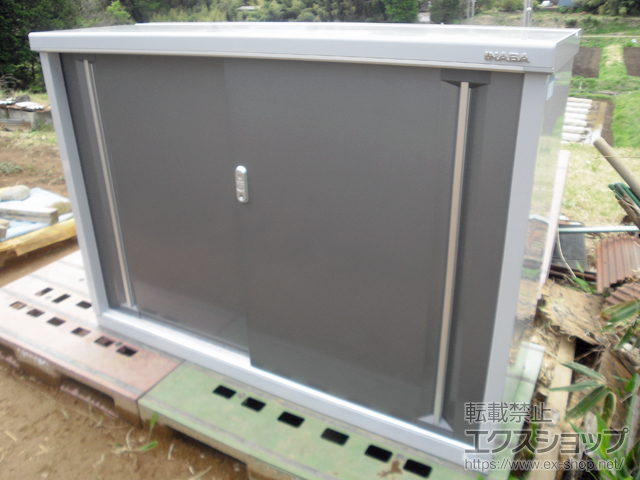 山梨県北杜市のの物置・屋外倉庫 シンプリー 一般型 1520×515×1103 MJX-155B-PG 施工例