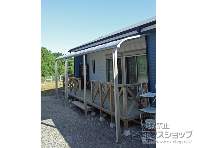 宮崎県都城市ののテラス屋根 プレシオステラス R型 テラスタイプ 連棟　積雪〜20cm対応 施工例