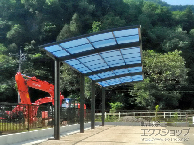 岡山県高梁市ののカーポート ネスカR (ラウンドスタイル) 縦連棟 積雪〜20cm対応 施工例