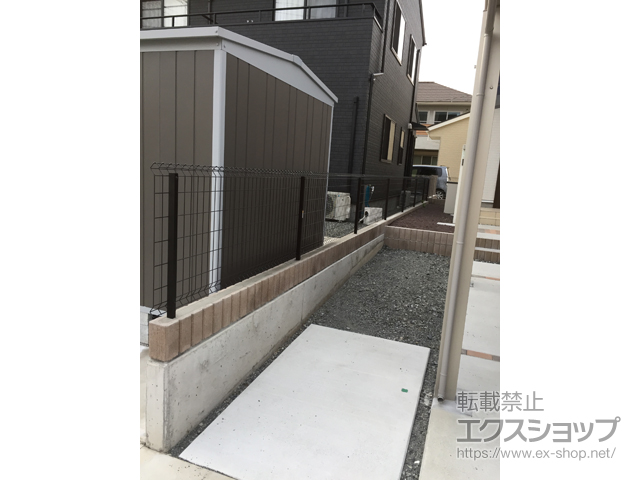 静岡県富士市ののフェンス・柵 イーネットフェンス1F型 自由柱タイプ 施工例