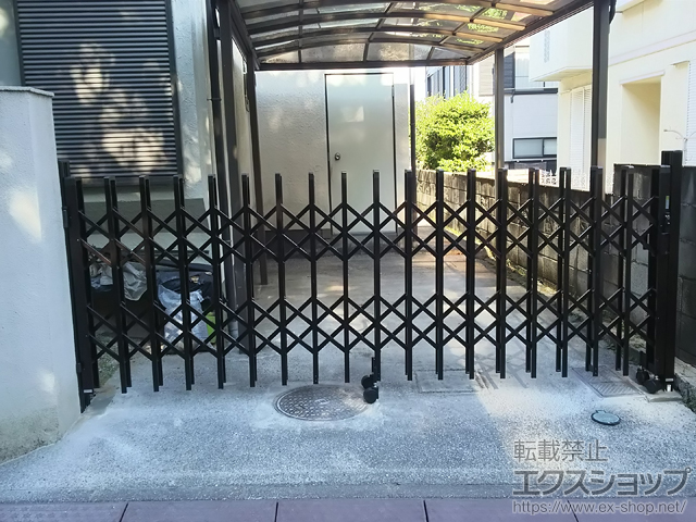 神奈川県横浜市ののカーゲート トリップゲート 傾斜地専用型 ノンレール 片開き 33S 施工例