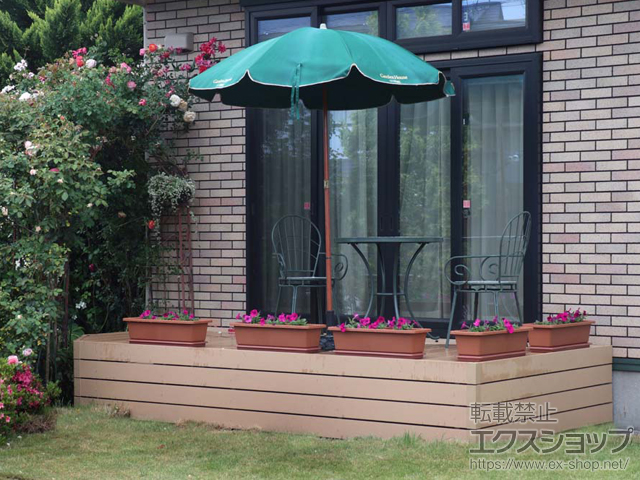 長野県松本市ののウッドデッキ リウッドデッキ 200＋独立式リウッドステップ2型×1台＋床下囲い 2面＋斜め部 3段 施工例