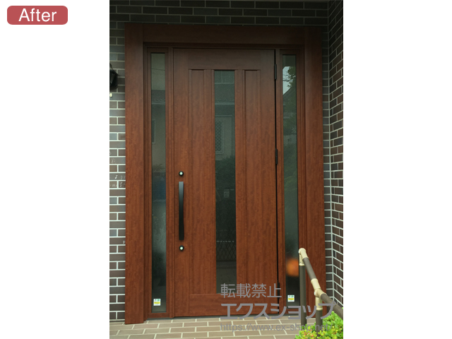 東京都町田市のLIXIL リクシル（トステム）の玄関ドア リシェント 玄関ドア3 アルミ仕様 手動 両袖仕様(ランマ無)R C12N型 施工例