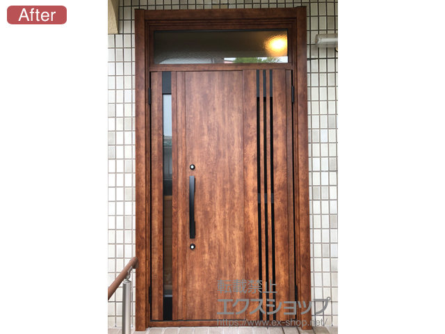 兵庫県明石市のLIXIL リクシル（トステム）の玄関ドア リシェント 玄関ドア3 断熱K4仕様 手動 親子仕様(ランマ付)R M83型 施工例