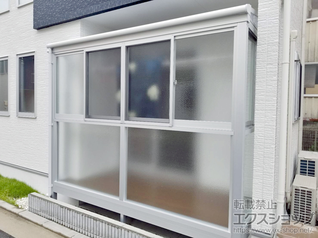 広島県広島市ののテラス囲い・サンルーム サニージュ F型 床納まり ランマ無 積雪〜20cm対応 *部分入隅納まり 施工例