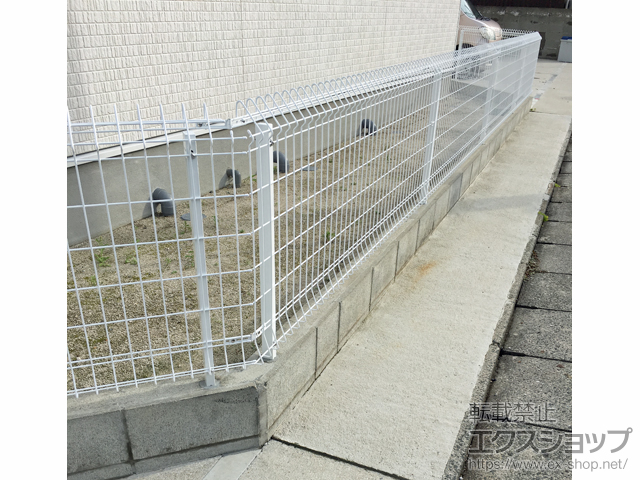 福岡県福岡市ののフェンス・柵 メッシュフェンス G10-R 自由柱 施工例