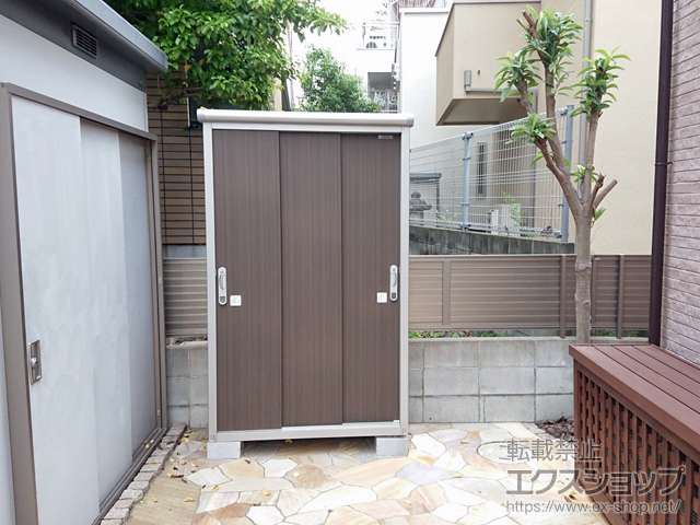 大阪府高槻市のの物置・屋外倉庫 エスモ 一般型 1200×520×1959 ESE-1205A-DW 施工例