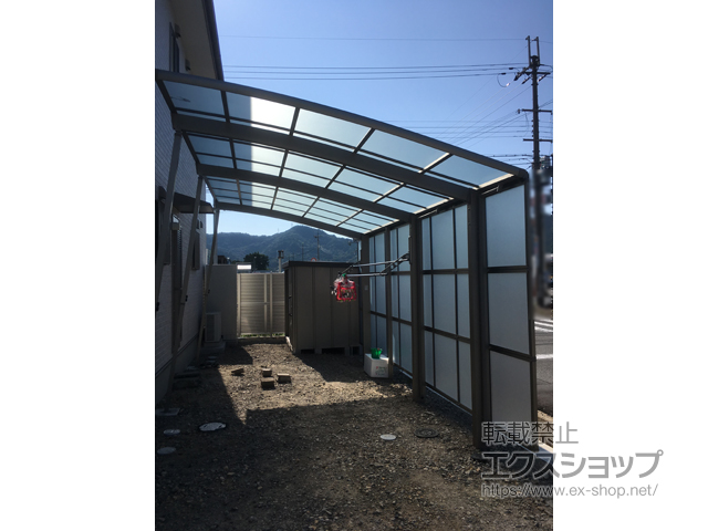 兵庫県西脇市ののカーポート ネスカR (ラウンドスタイル) 延長 積雪〜20cm対応＋ ネスカR 延長 サイドパネル+サポート柱 施工例