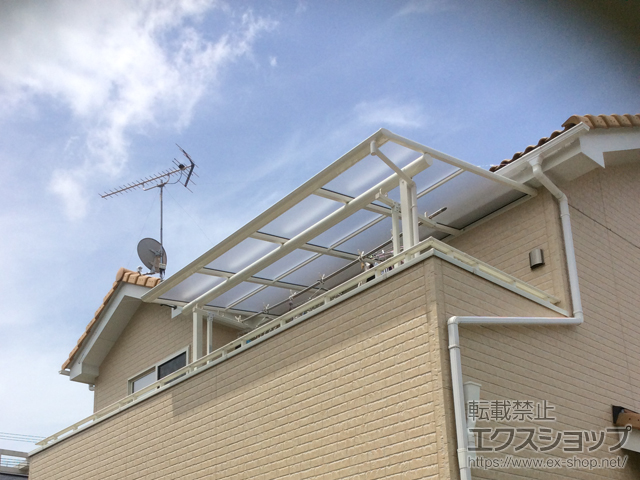 千葉県柏市ののバルコニー・ベランダ屋根 ヴェクターテラス F型 屋根タイプ 単体 積雪〜20cm対応 施工例