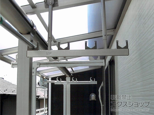 栃木県宇都宮市ののバルコニー・ベランダ屋根 ヴェクターテラス F型 屋根タイプ 連棟 積雪〜20cm対応 施工例