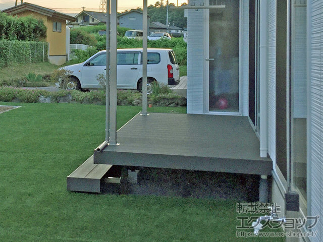 長野県南佐久郡佐久穂町ののウッドデッキ 樹ら楽ステージ 施工例